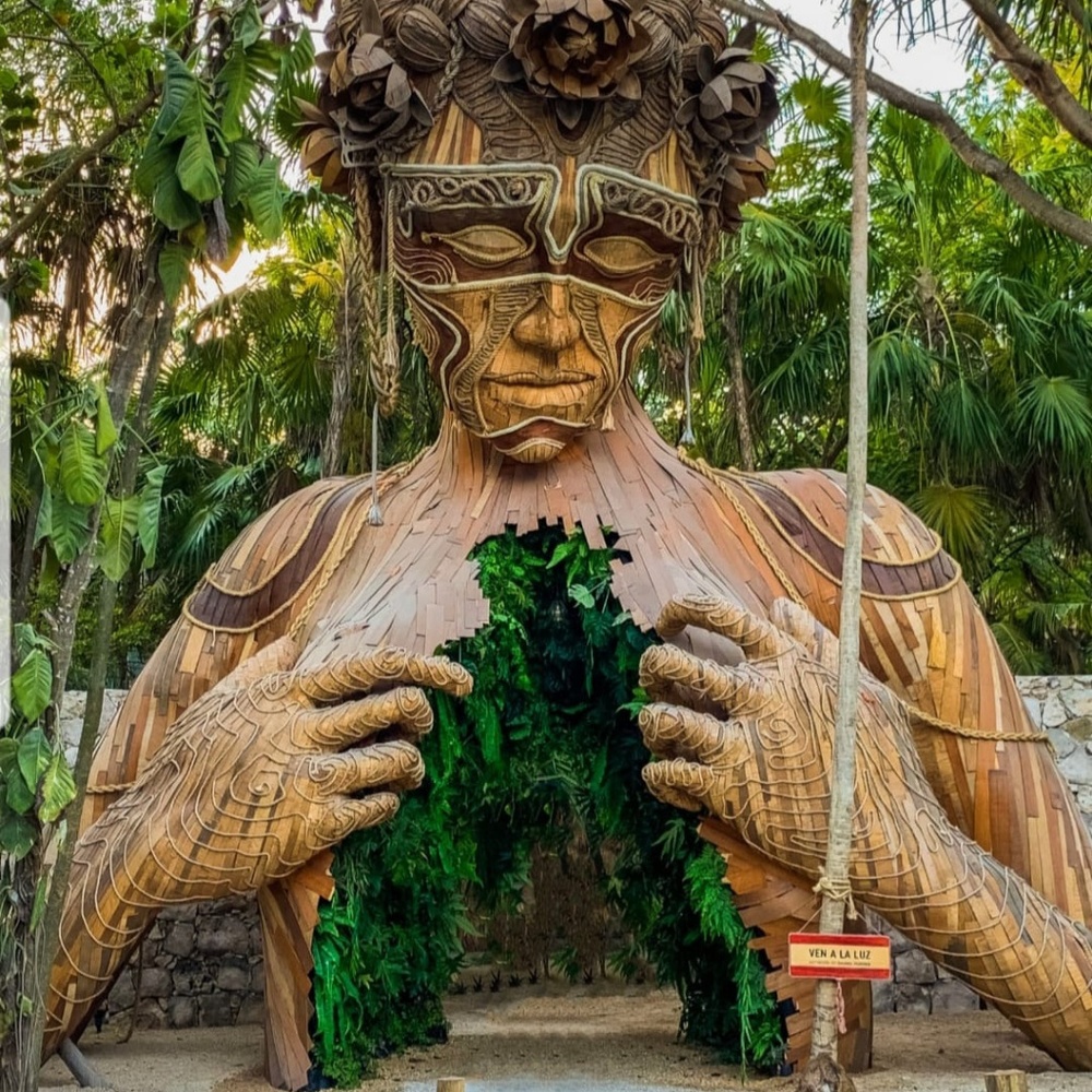 Meet your Posher, Tulum